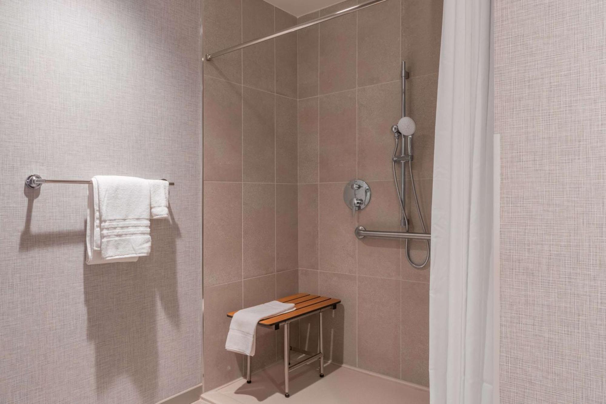Drury Plaza Hotel College Station Dış mekan fotoğraf